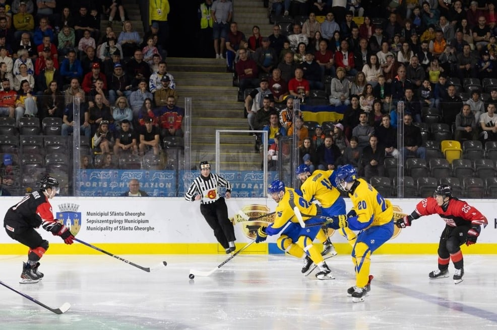 Вважали, що зможуть. Українські хокеїсти в Румунії провели захопливий чемпіонат світу з драматичним фіналом