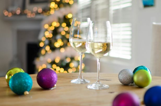 Як зробити свято атмосферним без великого бюджету: прості й стильні рішення