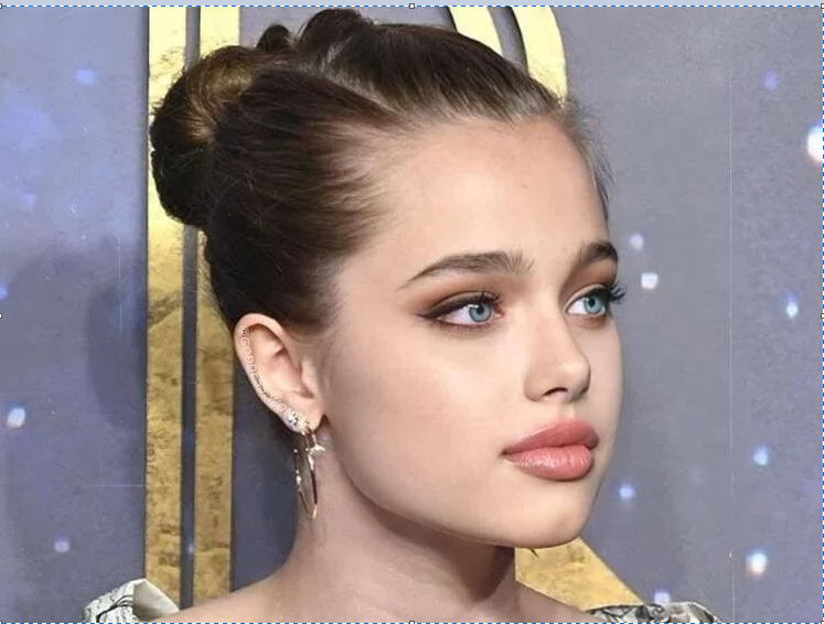 Ще одна дочка Бреда Пітта хоче відмовитись від його прізвища