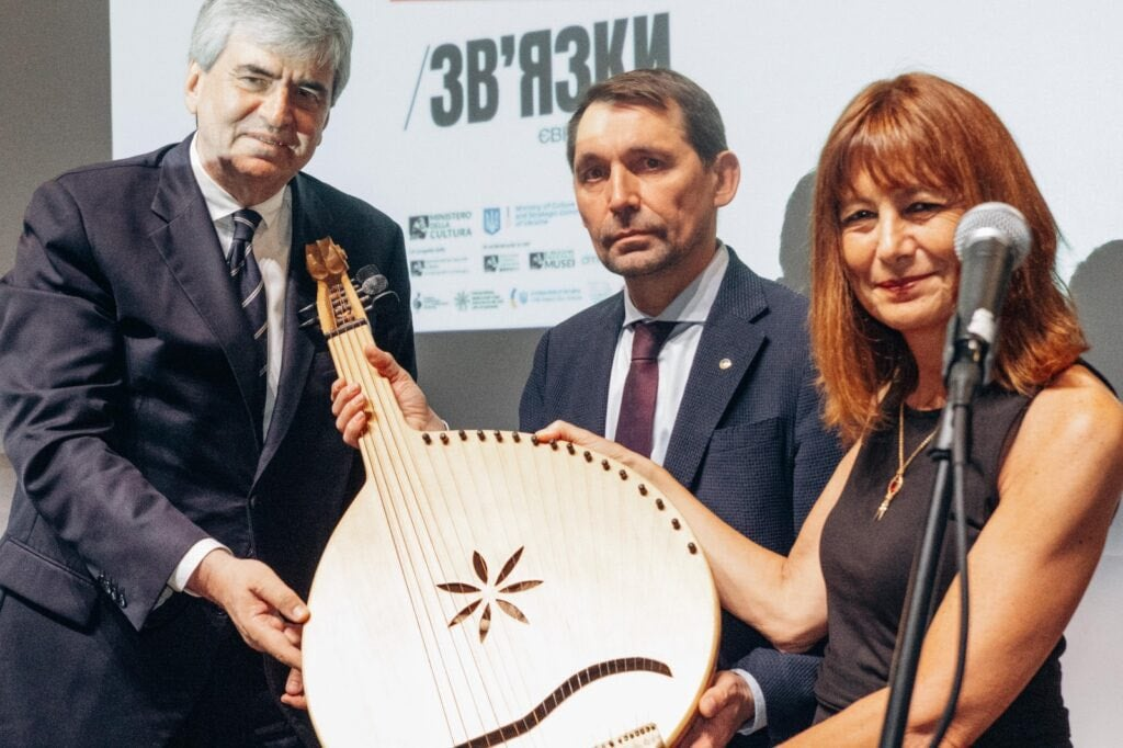 Фундамент зв’язків. В Італії представили українське мистецтво і підписали Римський маніфест