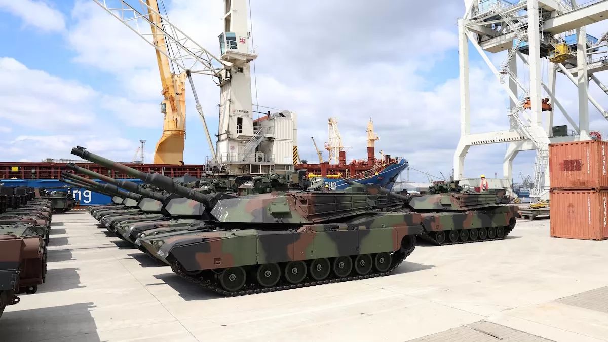 Австралія постачає Україні танки Abrams для війни з росією.
