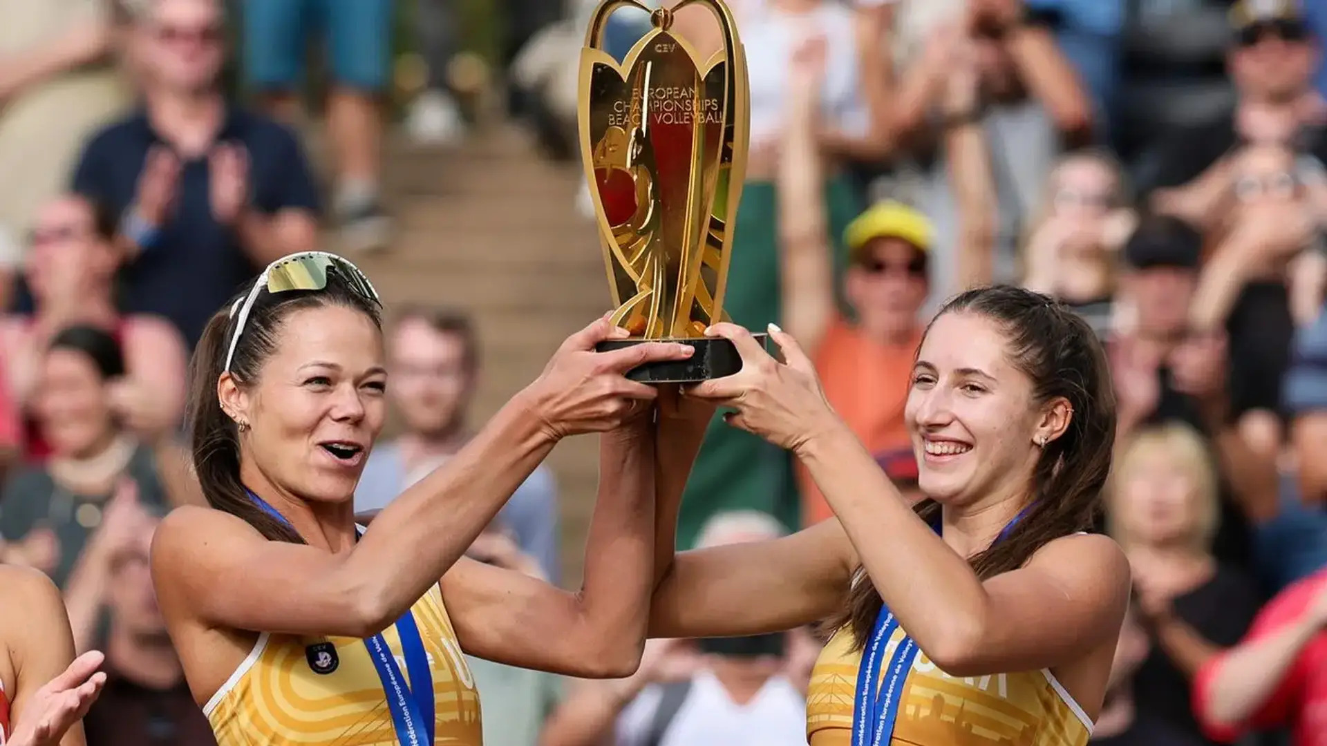 Українська пара Марина Гладун/Тетяна Лазаренко вперше в історії виграла ЧЄ з пляжного волейболу
