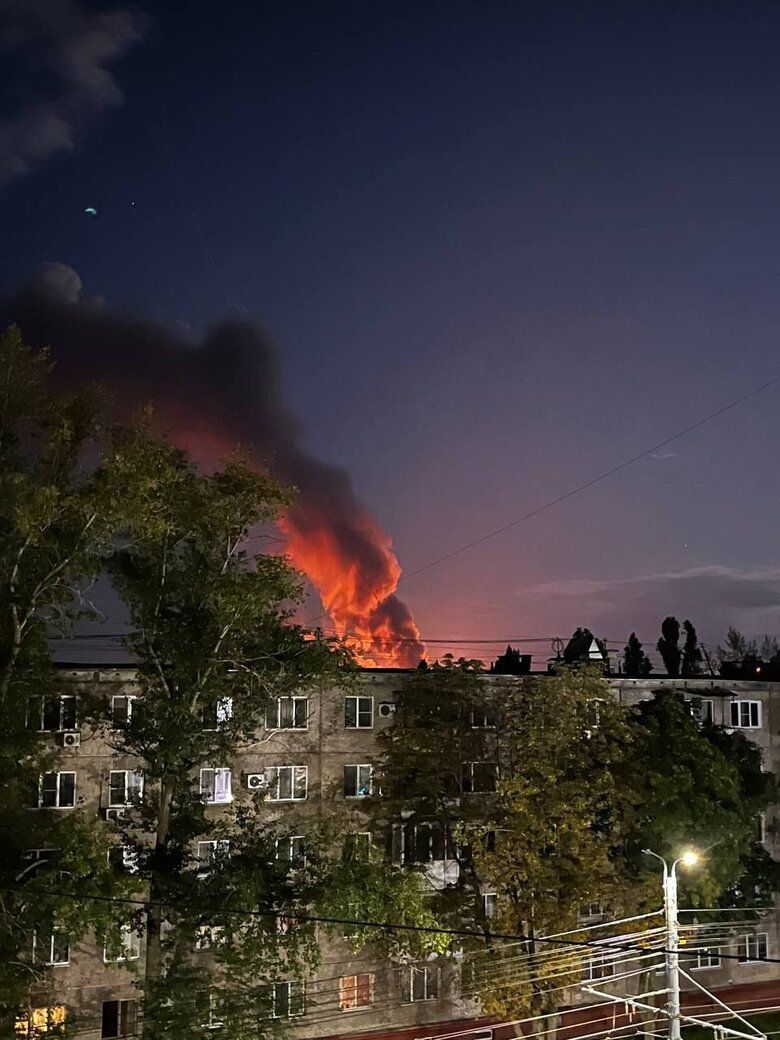 Безпілотники атакували Саратов - уражено НПЗ.