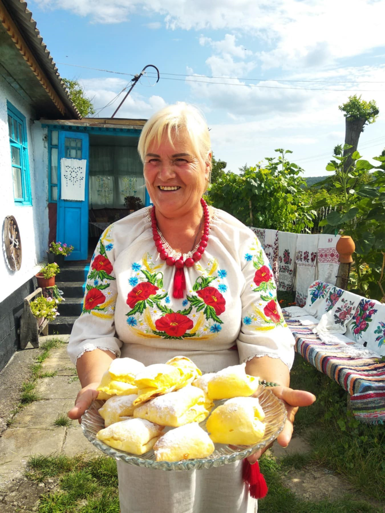 Дністровський рай. Це село нагадує музей просто неба, де в кожного двору є власна історія