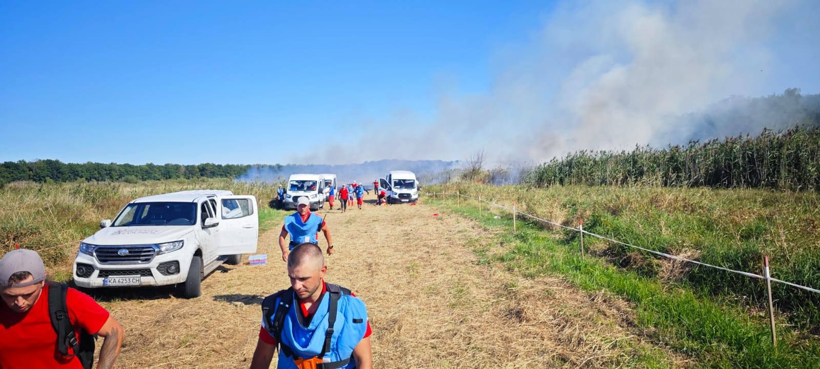 Балістика вгатила по гуммісії з розмінування поблизу Чернігова: є загиблі та поранені