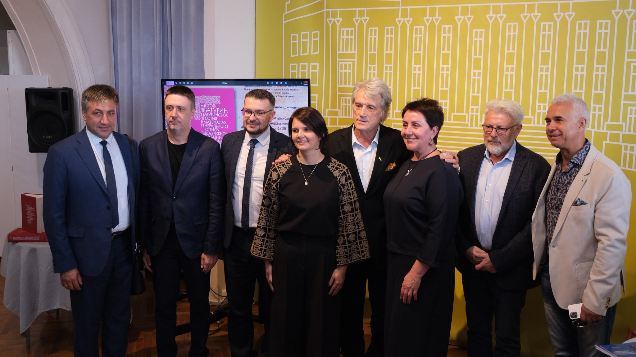 Історичний дороговказ. У Києві презентували видання про Батурин і мешканців знакового міста