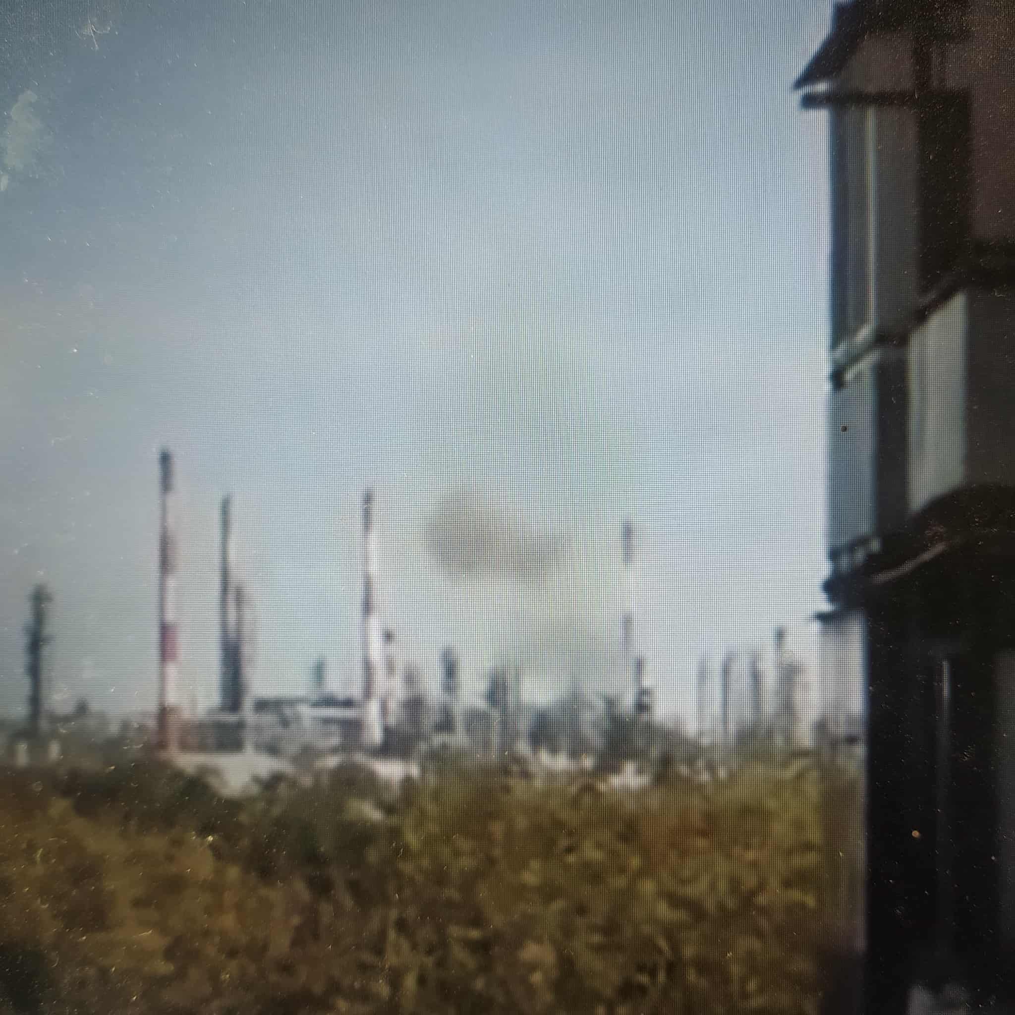 В Оренбурзькій області «добрі» дрони вгатили по нафтопереробному заводу