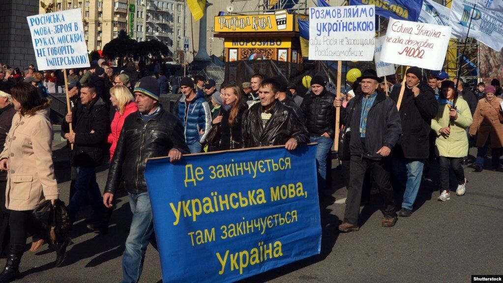 Вилучити російську з числа мов, що потребують захисту - омбудсманка звернулася до ВРУ