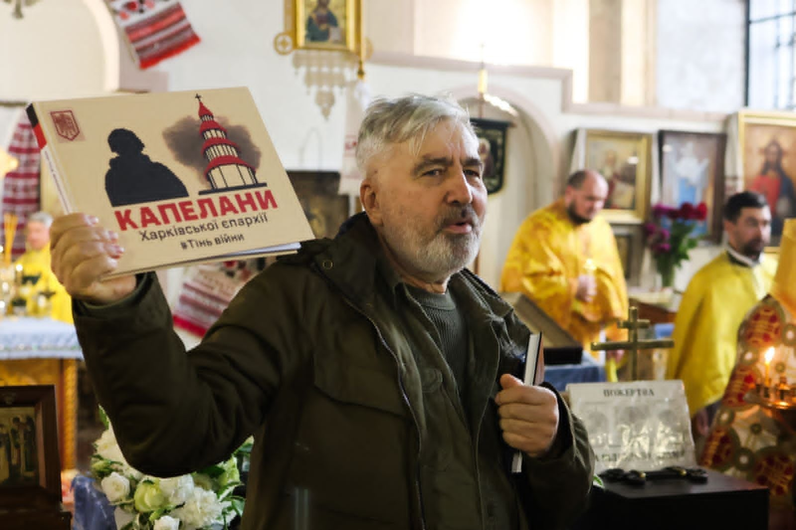 Два погляди на одну війну. У Харкові відбулася презентація книг журналіста, поета і фотомитця Леоніда Логвиненка