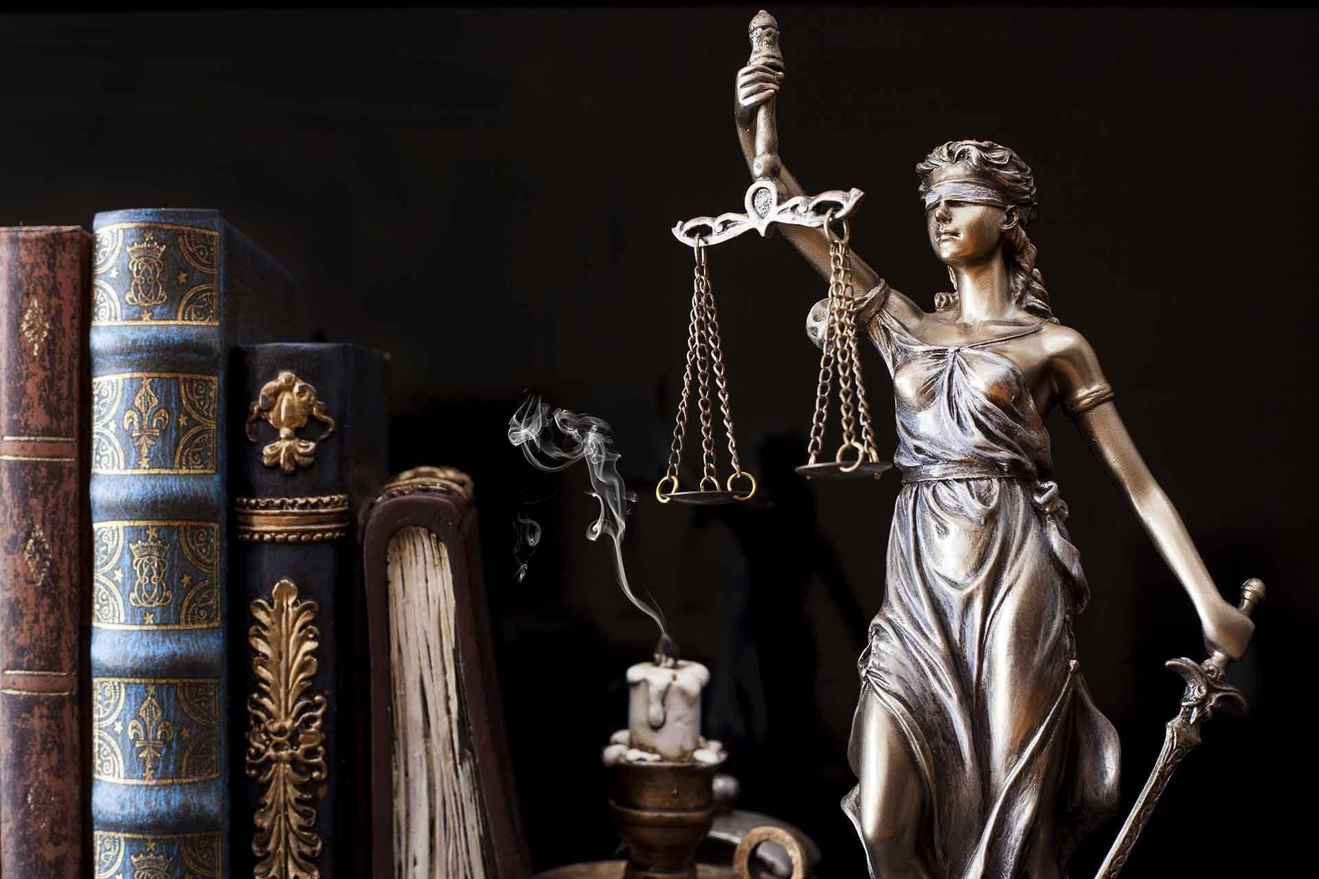 Суди у Рівному розбираються з кримськими зрадниками, але заочно