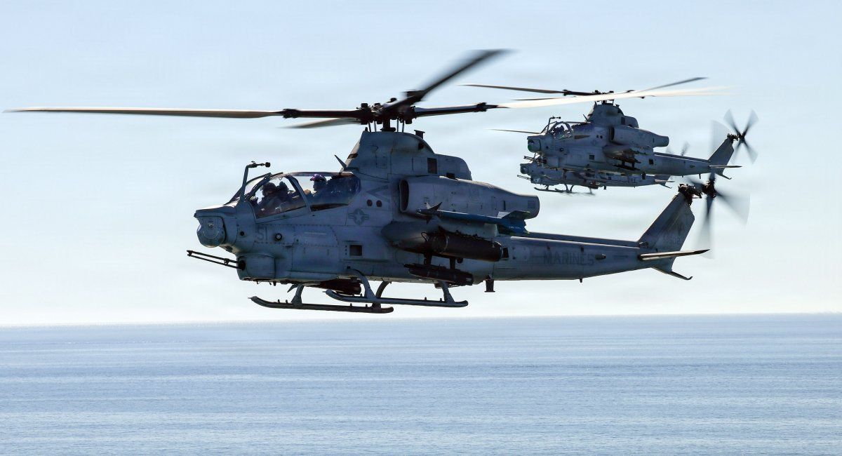 Україна розпочала закуповувати у США ударні й транспортні гелікоптери