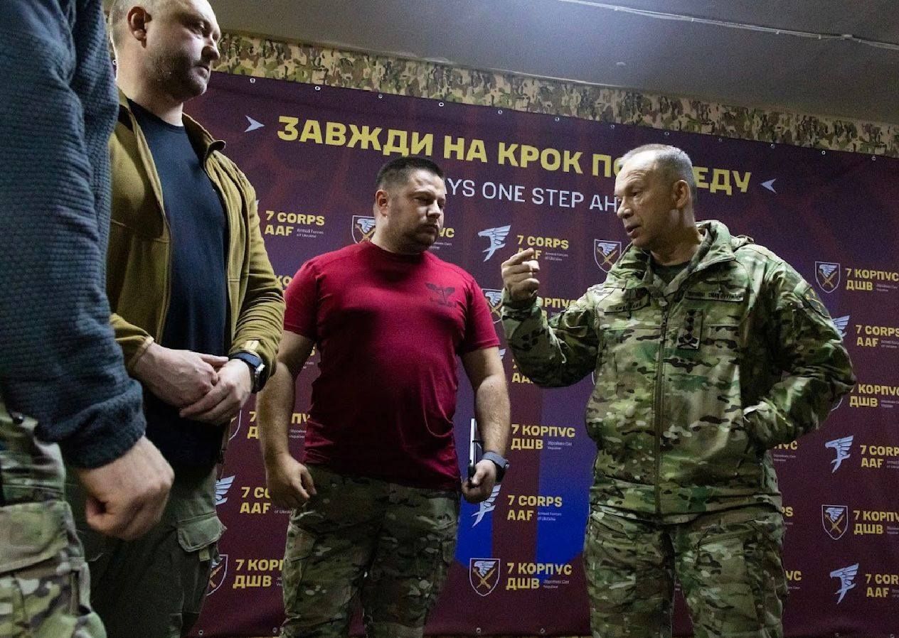 Сирський відвідав Покровський напрямок  – вимагав від офіцерів не приховувати правди, фото