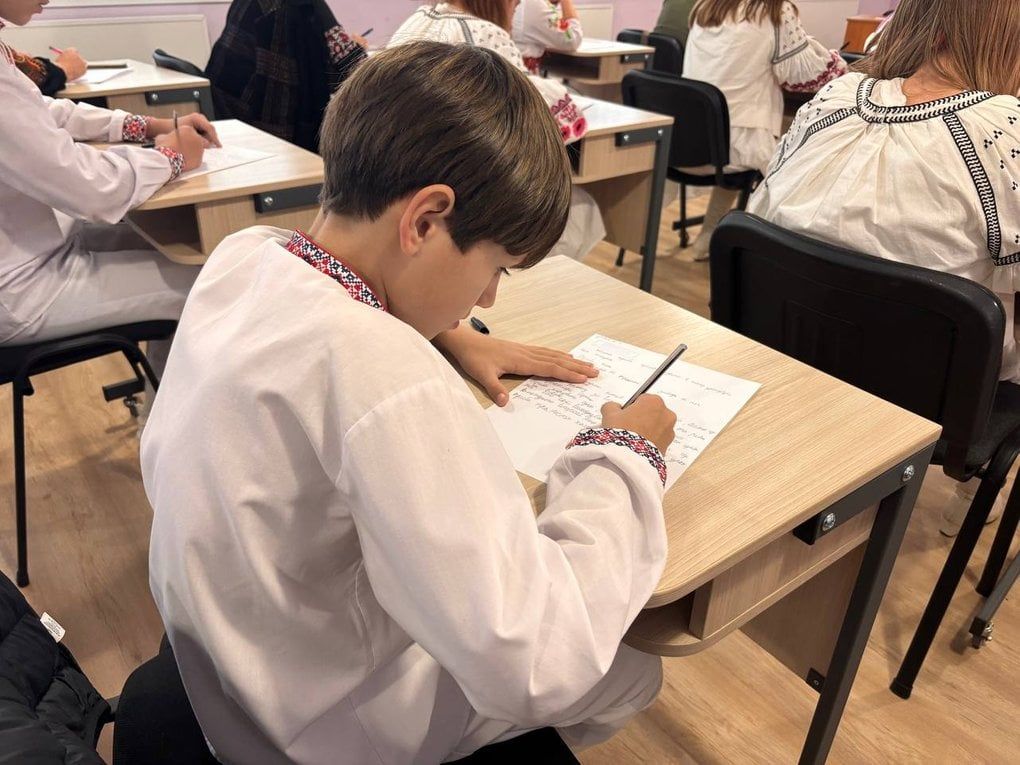 Треба жити! Казуси Радіодиктанту національної єдності