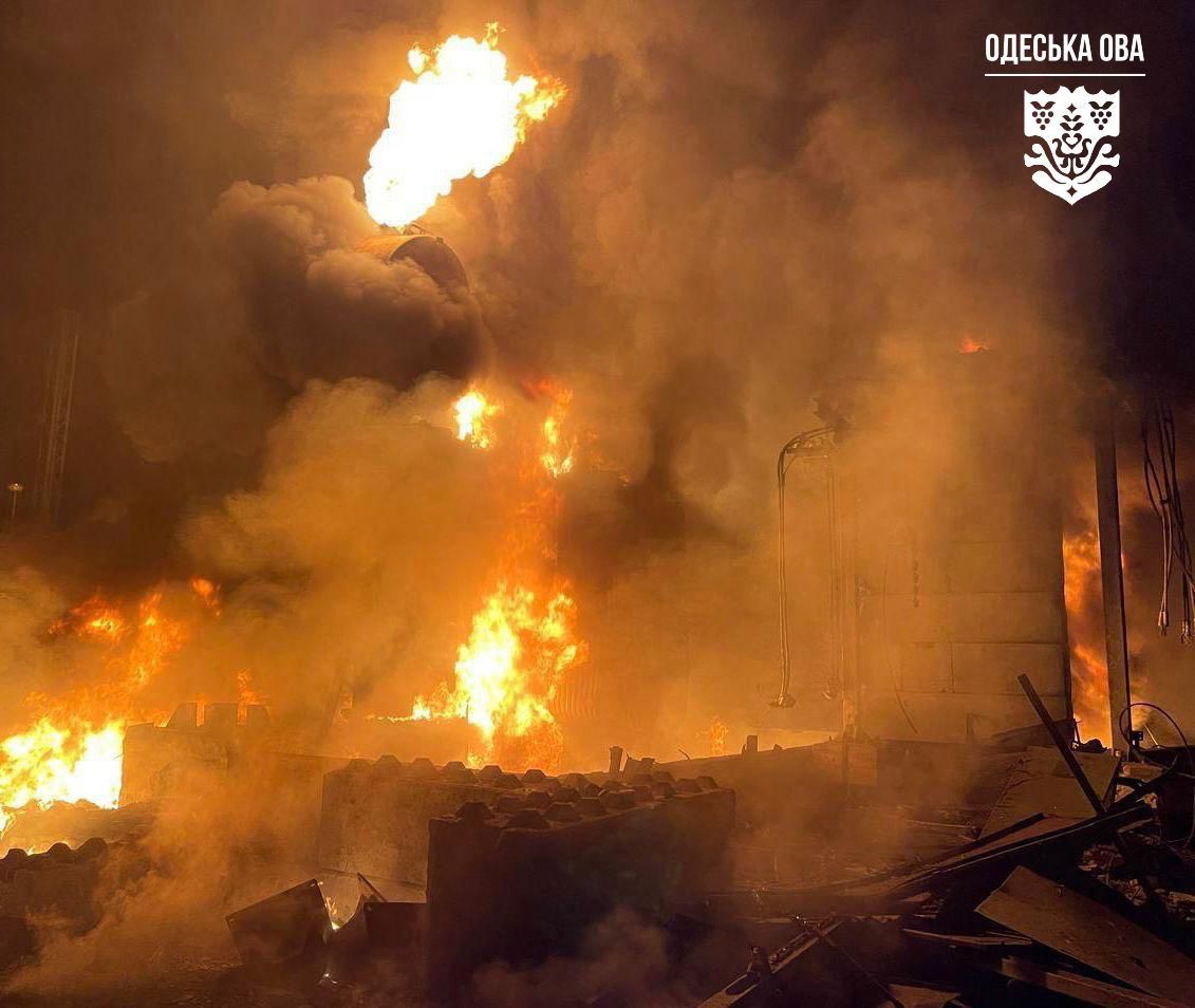 Ворог знов масовано атакував енергетичну та портову інфраструктуру Одещини.