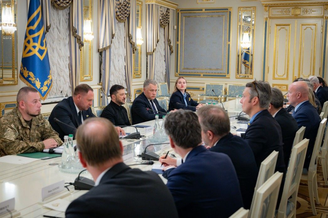 Під час зустрічі.