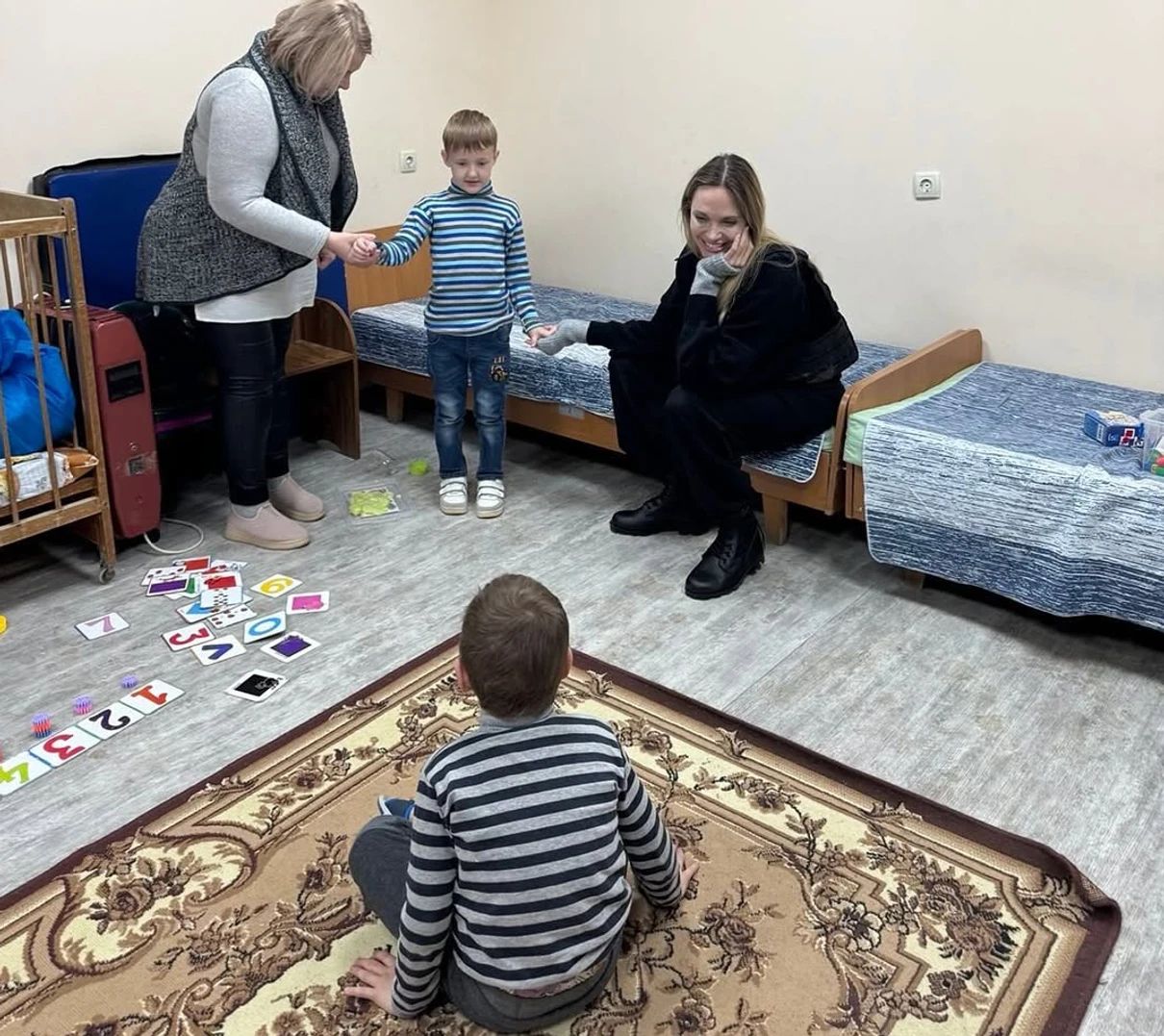 "Було важко, але надихаюче": Джолі поділилася враженнями від поїздки в Україну.