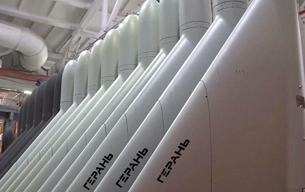 Росія планує залучити 12 тисяч громадян КНДР до виготовлення дронів, якими гатить по Україні.