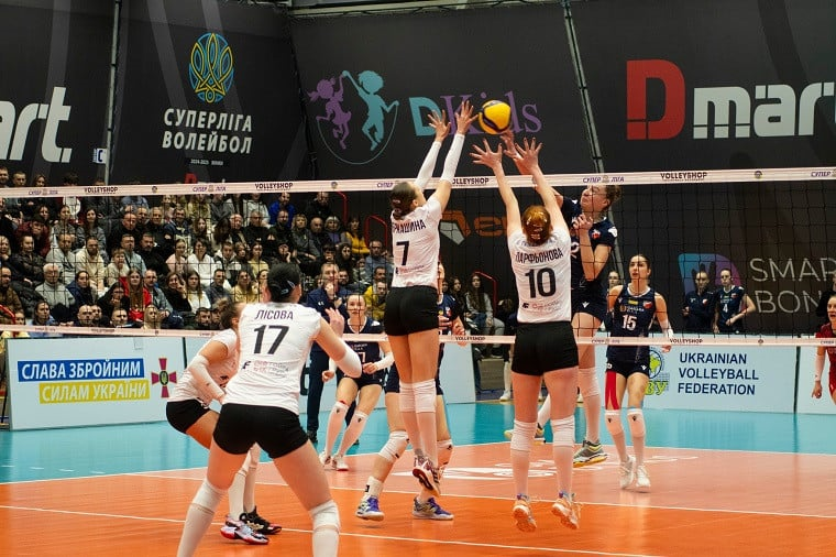 Підтримка для руху вперед: українські волейбольні клуби успішно стартували у Кубку виклику
