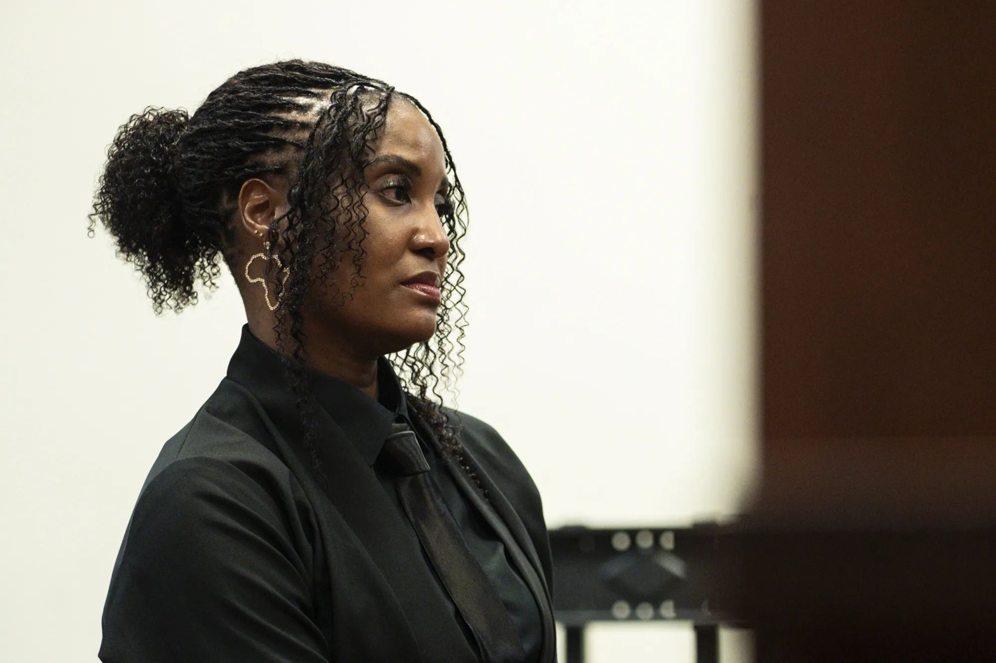 Донька експрезидента ПАР Дудізеле пов’язана з вербуванням африканців для війни в Україні – Bloomberg