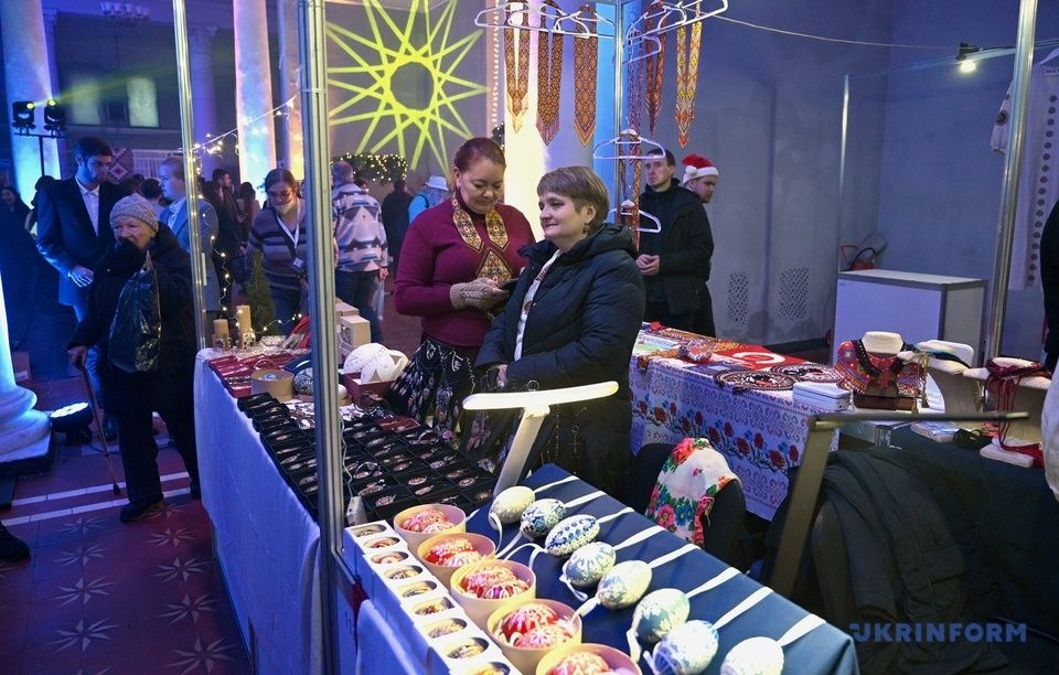 «Charity Fair 2025»: десятки посольств долучилися до благодійного ярмарку в Києві