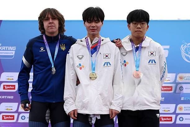 Гліб Хочин здобув історичне срібло юніорського Кубка світу з ковзанярського спорту.