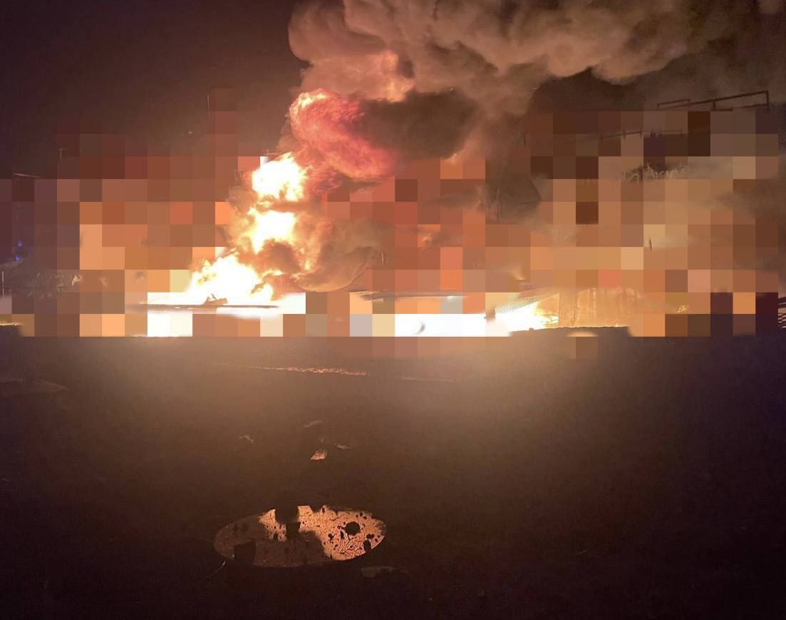 Наслідки удару рашистів по об’єкту інфраструктури на Одещині.