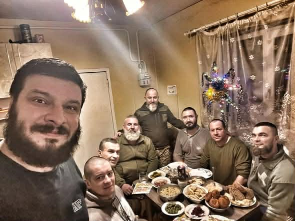 «Христос родився, славімо Його!» Як на передовій святкують Різдво