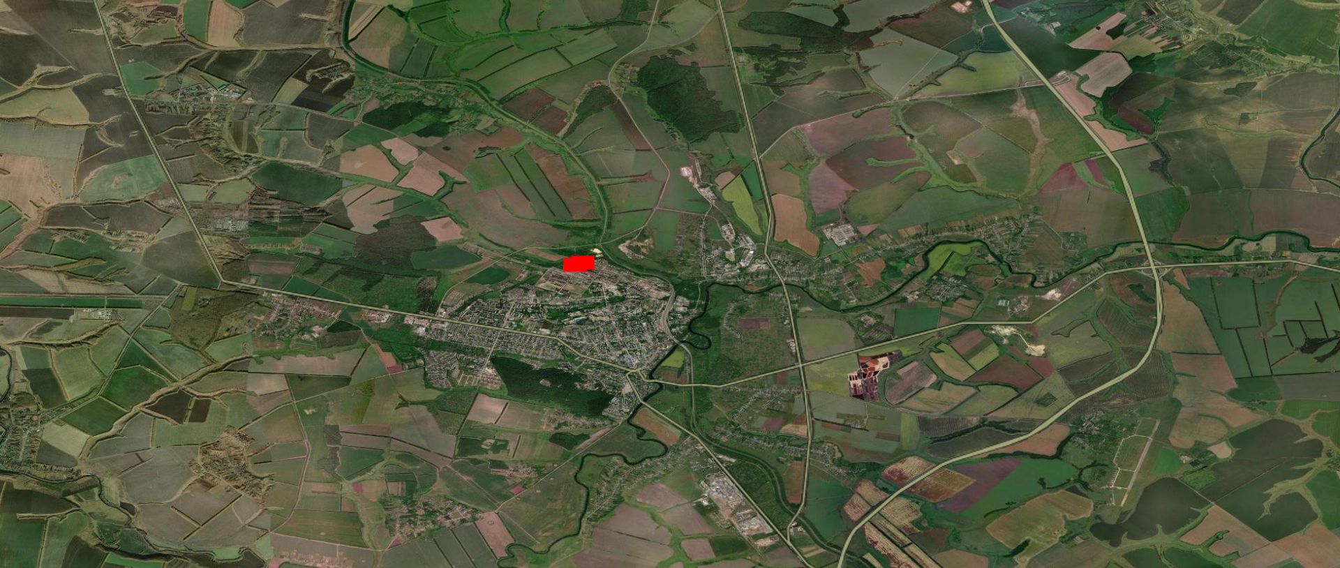 Завод у Єфремові є одним з найбільших виробників синтетичного каучуку в росії.