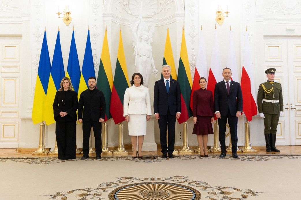 Робочий візит Президента й першої леді України до Литви для участі в заходах з нагоди річниці Січневого повстання.