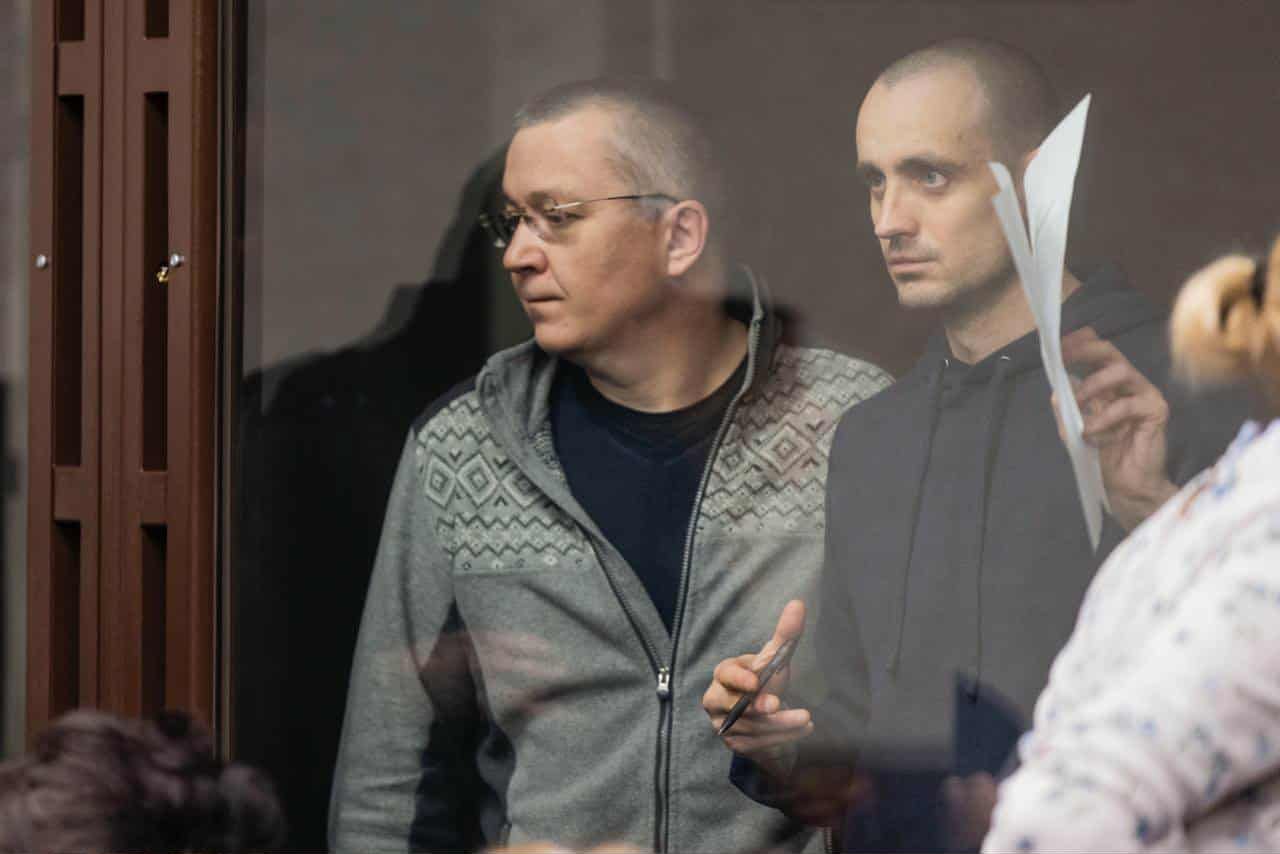 Суд призначив «херсонській дев'ятці» термін від 14 до 20 років. Українців звинуватили у підготовці терактів проти чиновників-колабораціоністів.