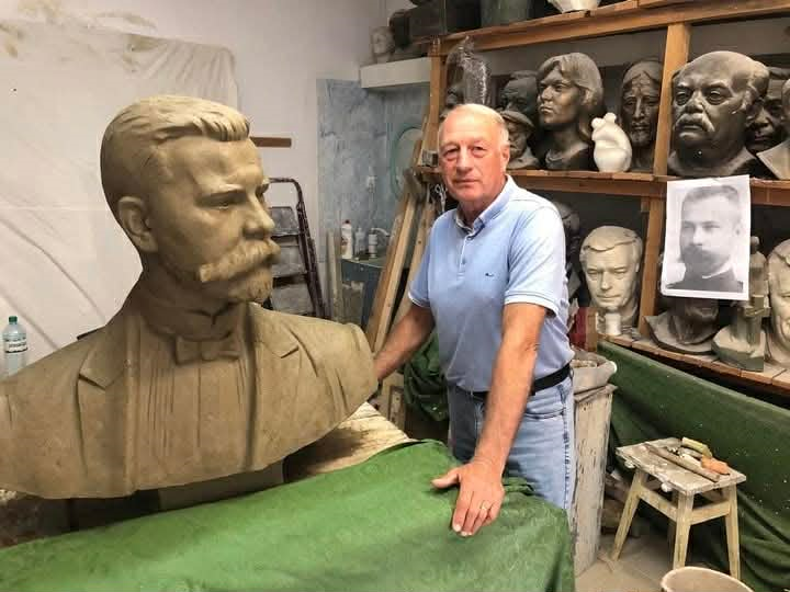 Кам’яні герої. Як творчість скульптора з Прикарпаття об’єднує Україну