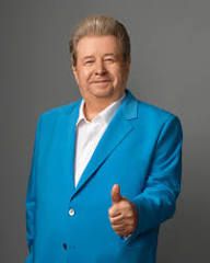 76-річний Михайло Поплавський не втрачає оптимізму.