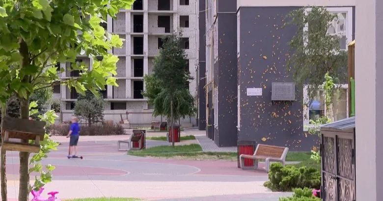 У Бучі під Києвом стався подвійний вибух - поліція розслідує теракт.