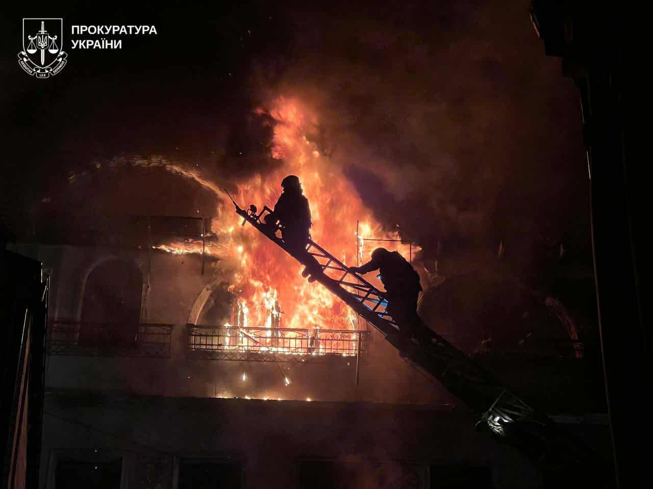 Російські варвари всю ніч били по Харкову.