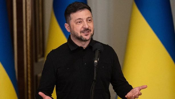 Президент України Володимир Зеленський під час зустрічі з журналістами торкнувся чимало важливих питань.