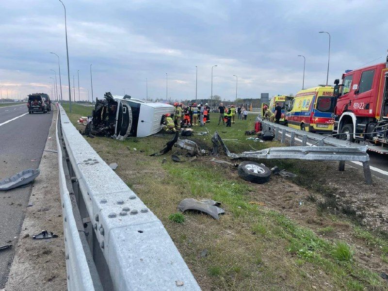 У Польщі перекинувся автобус з українцями.