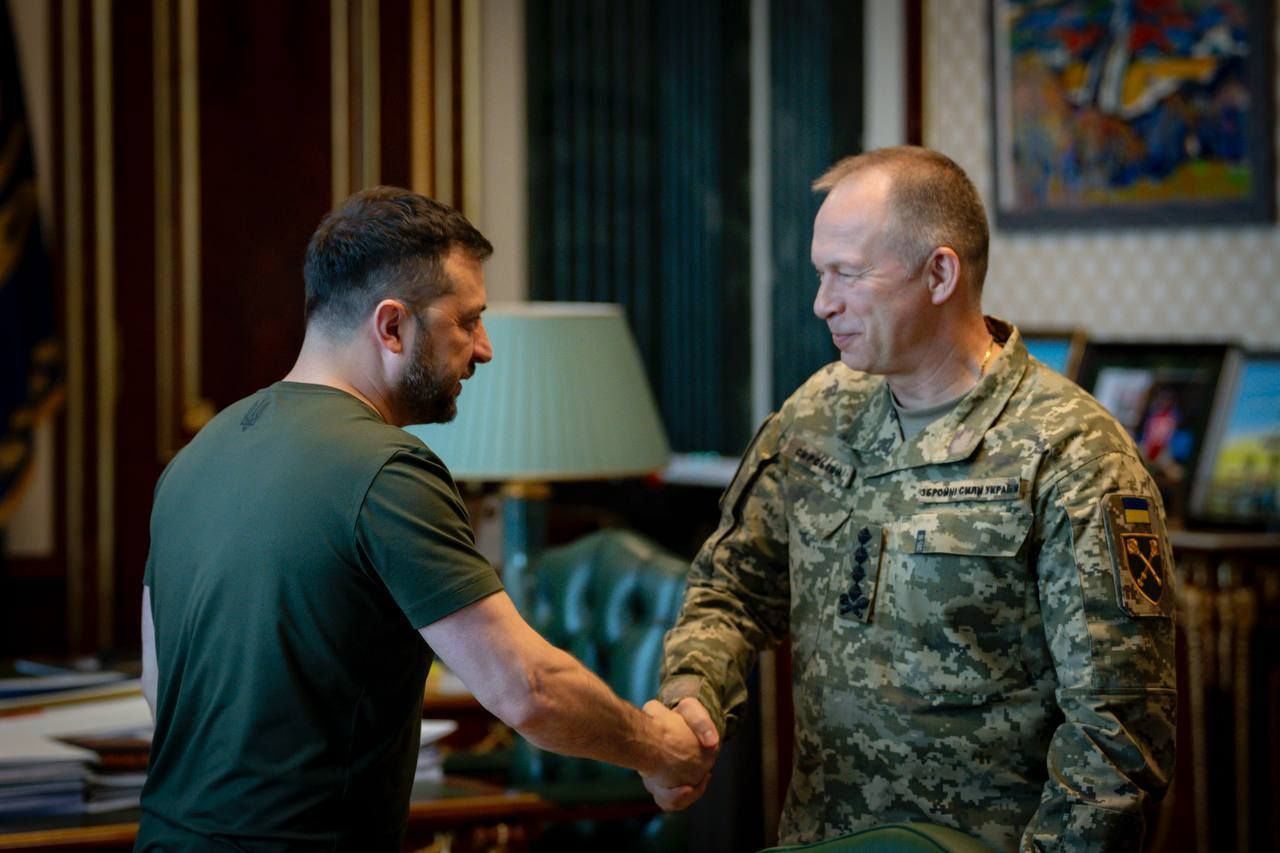 Президент Володимир Зеленський заслухав доповідь головнокомандувача ЗСУ Олександра Сирського,