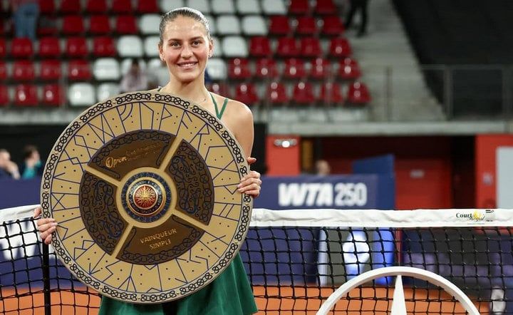 В історичному українському фіналі Марта Костюк обіграла Вероніку Подрез.