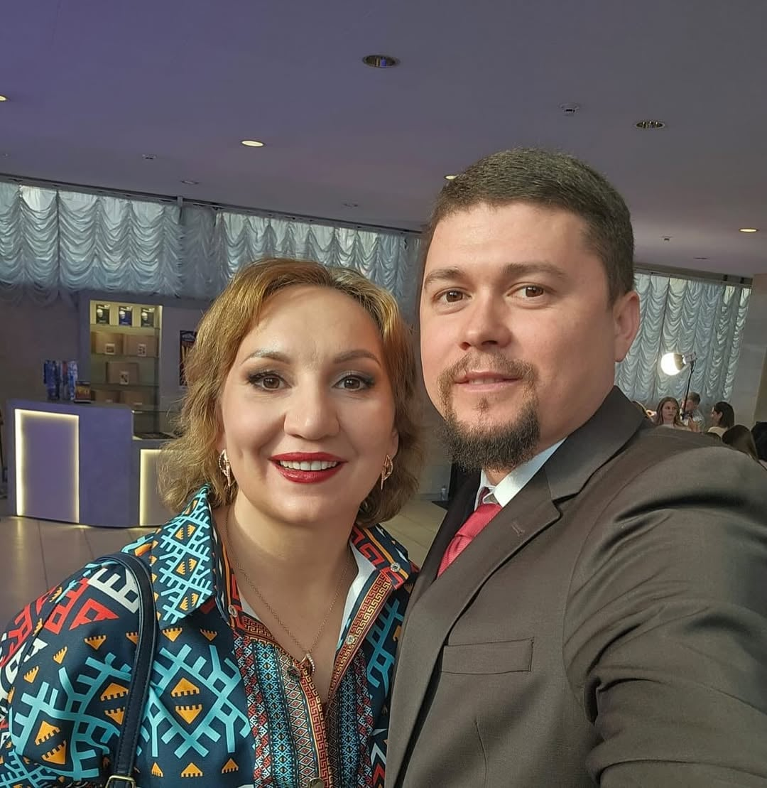 Не спортом єдиним. Відома біатлоністка Олена Підгрушна стала рекордсменкою з вишивання