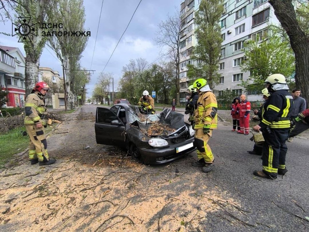 аслідки недільної негоди в Україні.
