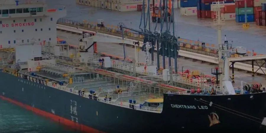 За 210 км від Туапсе підрозділ ВМС України вгатив по підсанкційному танкеру "MARQUISE".