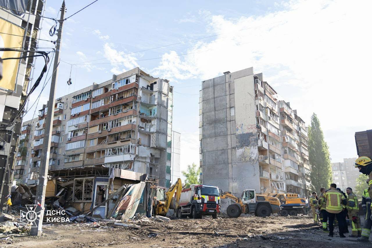 Жахливі наслідки нічної атаки 14 травня по Києву.