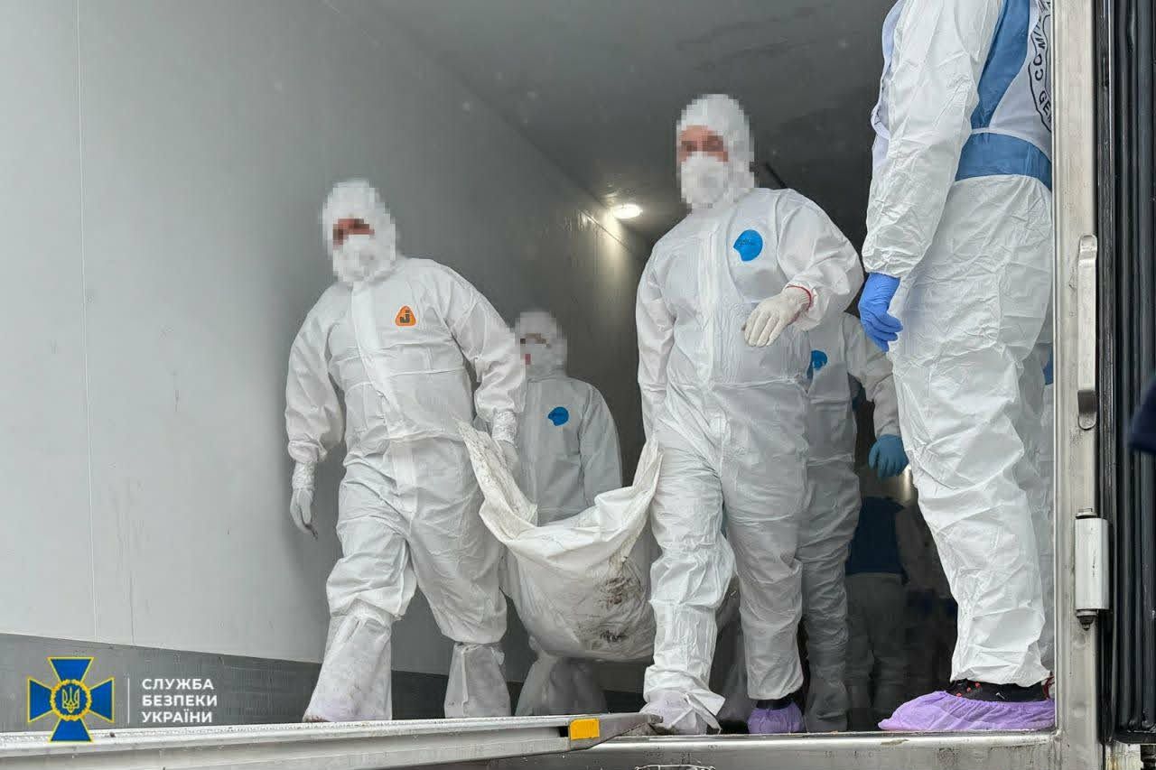 За результатами репатріаційних заходів в Україну повернули тіла 528 загиблих, які за твердженням російської сторони можуть належати українським військовослужбовцям.