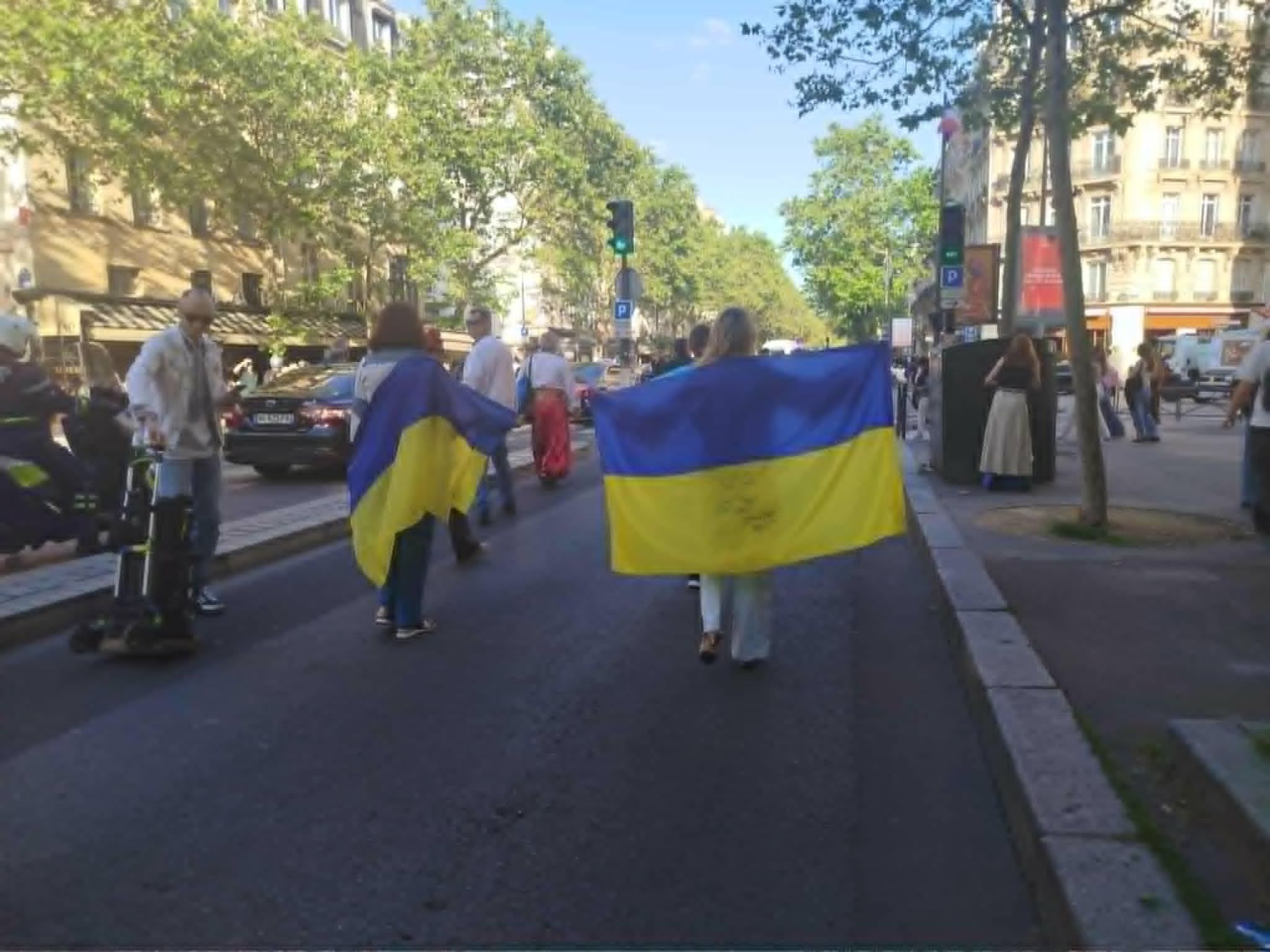 Учасники акції підтримки України.