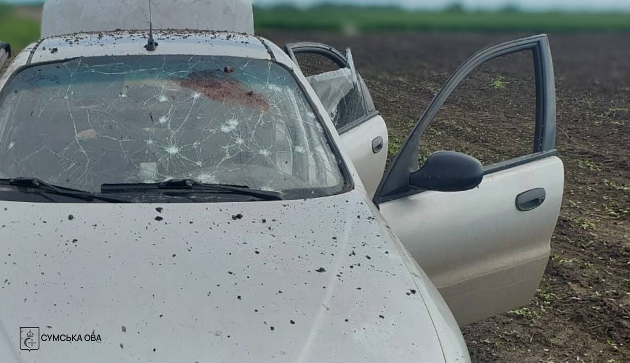 У Сумах в лікарні помер один із постраждалих під час атаки дрона на траурну колону.