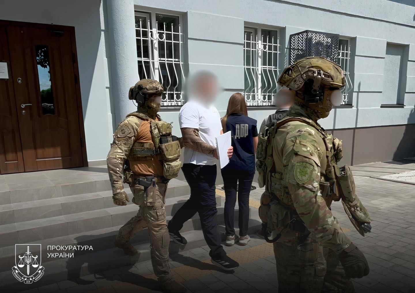 РТЦК та СП не можуть і не повинні перетворюватися на простір поза правом.
