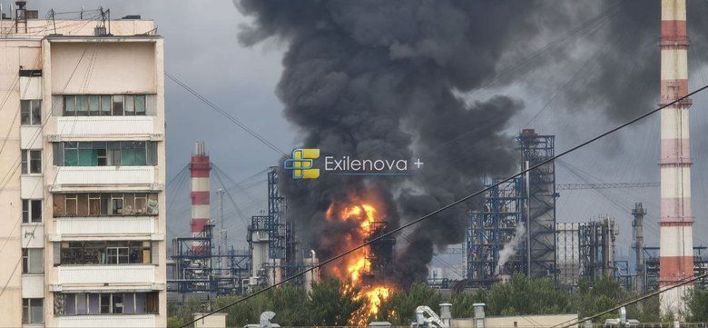 Московський НПЗ горить після дронової атаки на столицю рф.