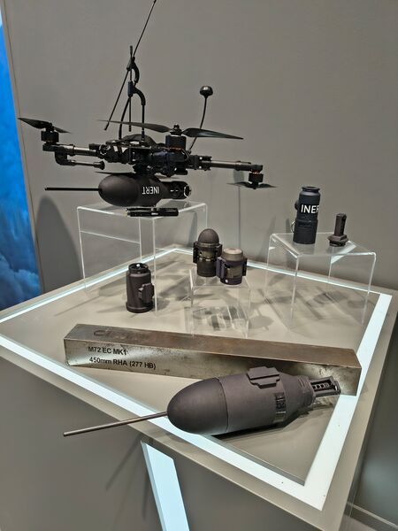 N7 - кумулятивний боєприпас, що може пробити до 450 мм гомогенної броні й оснащений сучасним електронним детонатором з важливим режимом.