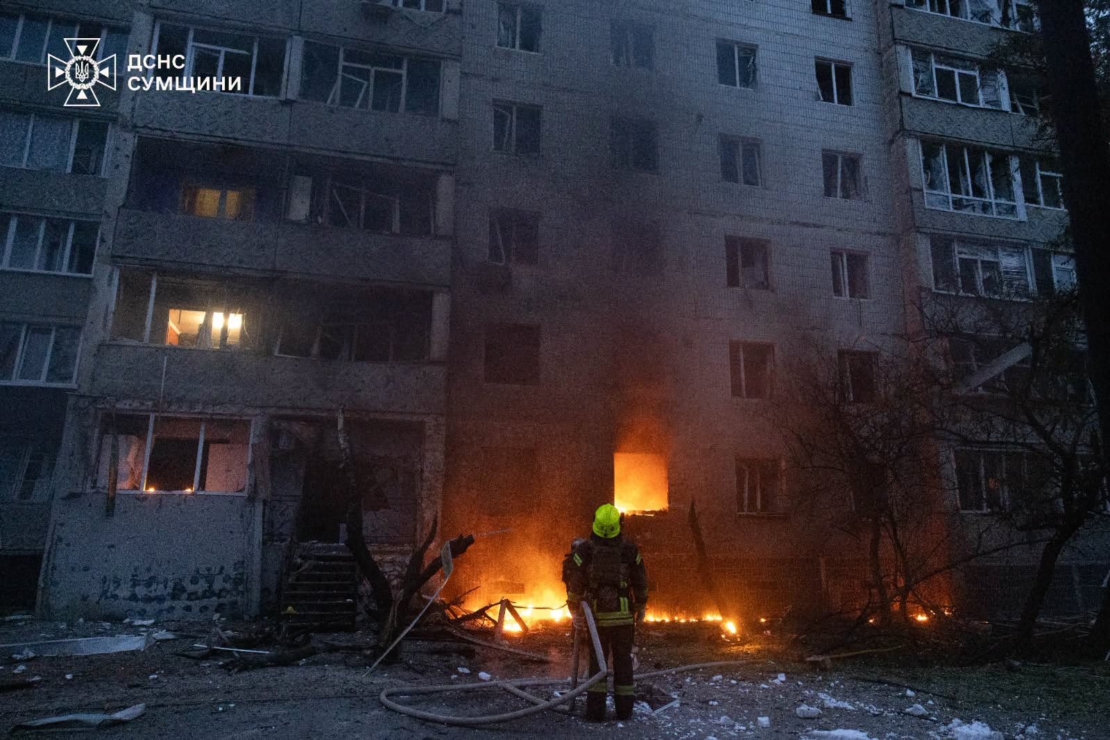 Наслідки нічної атаки росіянами по Сумам.