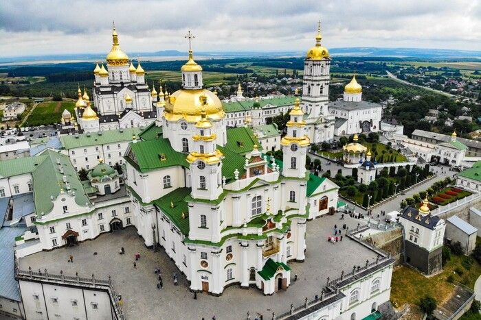 Цілком очікуваним стало те, що перевірка Держетнополітики виявила звʼязок між Почаївською лаврою та РПЦ.